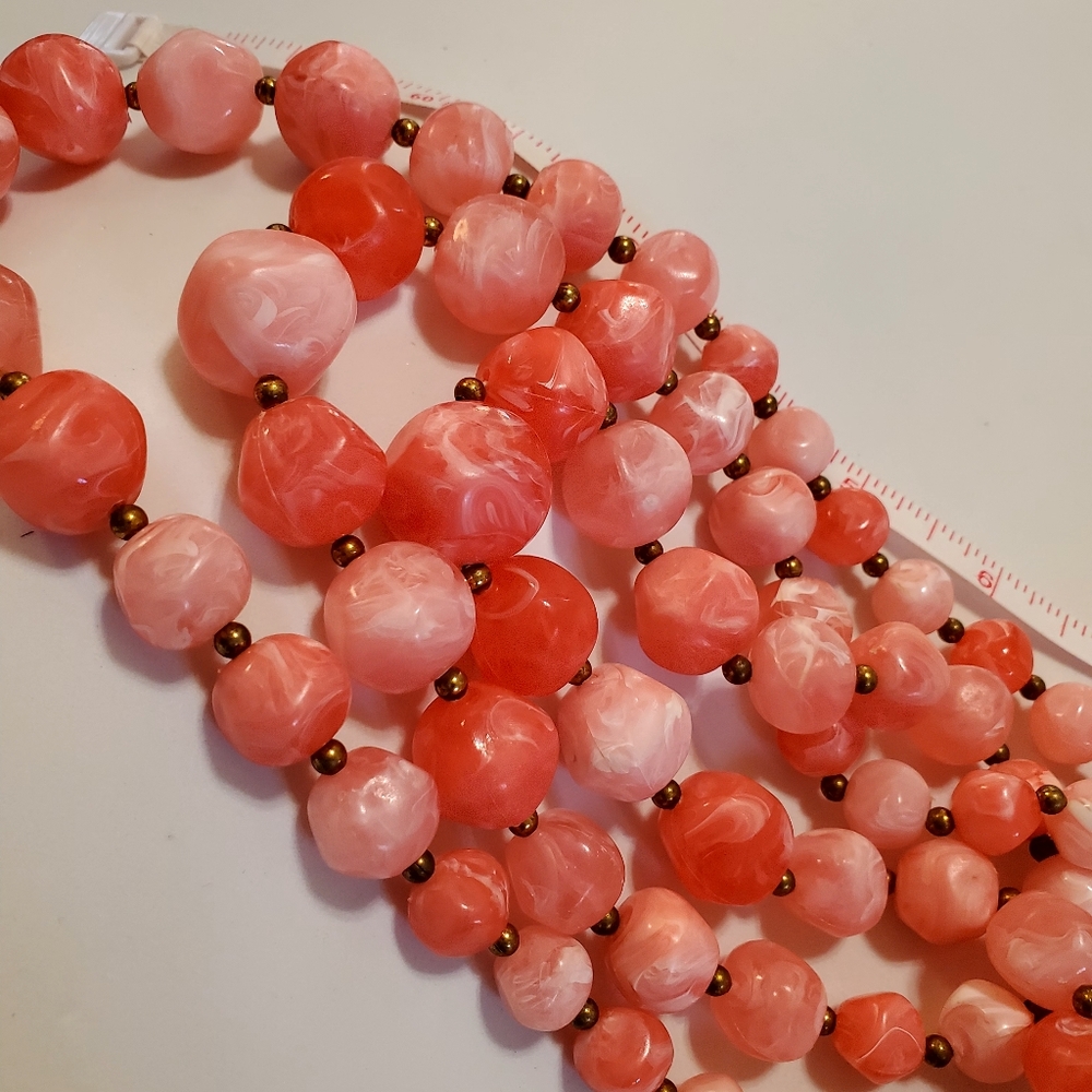 Kramer Pink Lucite Necklace Triple Strand Mid Century Abstract Swirl - Picture 9 of 10